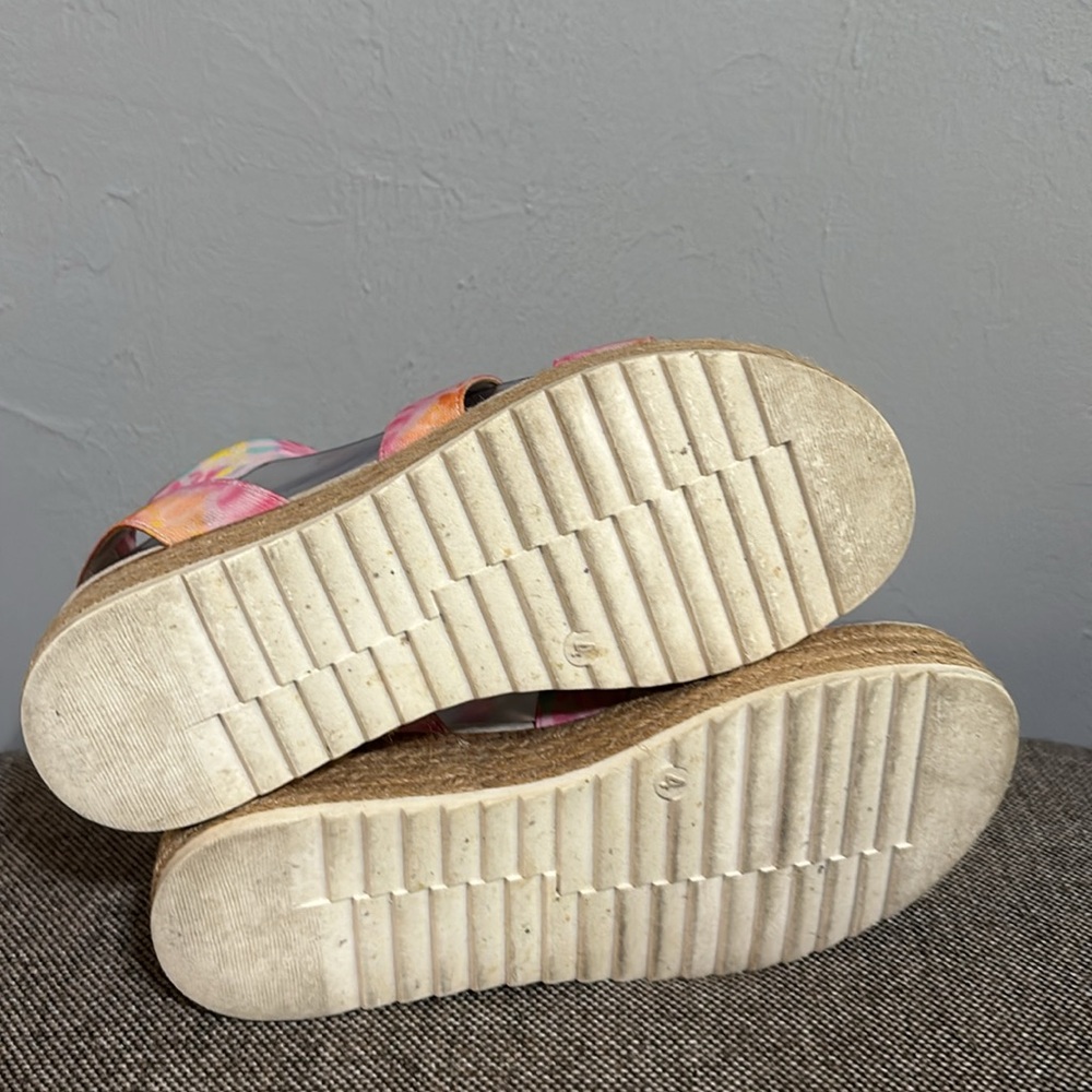 Cupcake Couture Girls Sandals, Size 4 - Picture 8 of 12